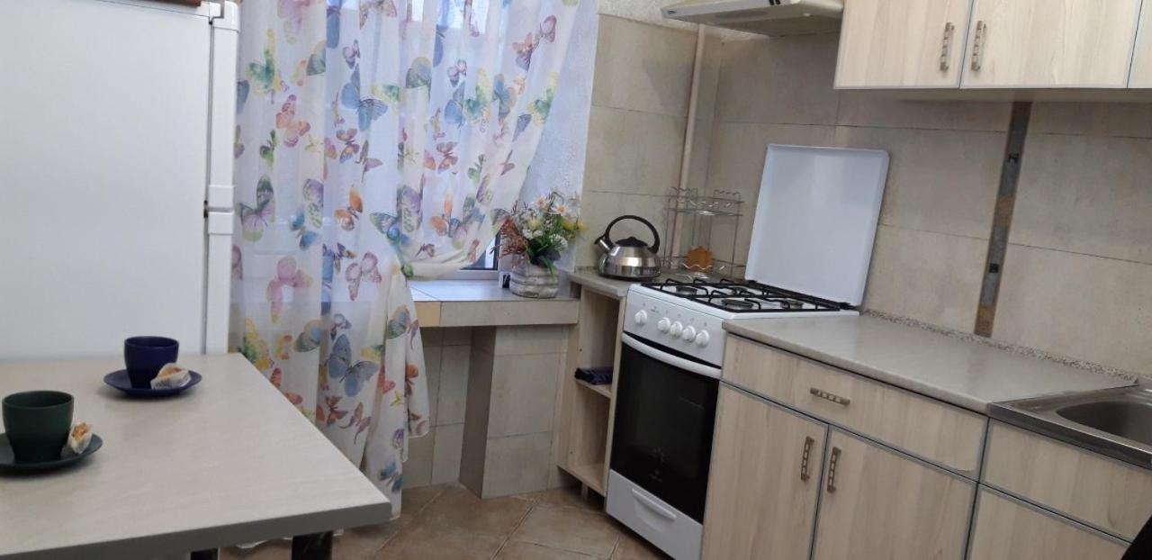 Apartment On Kamyanetskaya Street Khmelʼnytsʼkyy Buitenkant foto